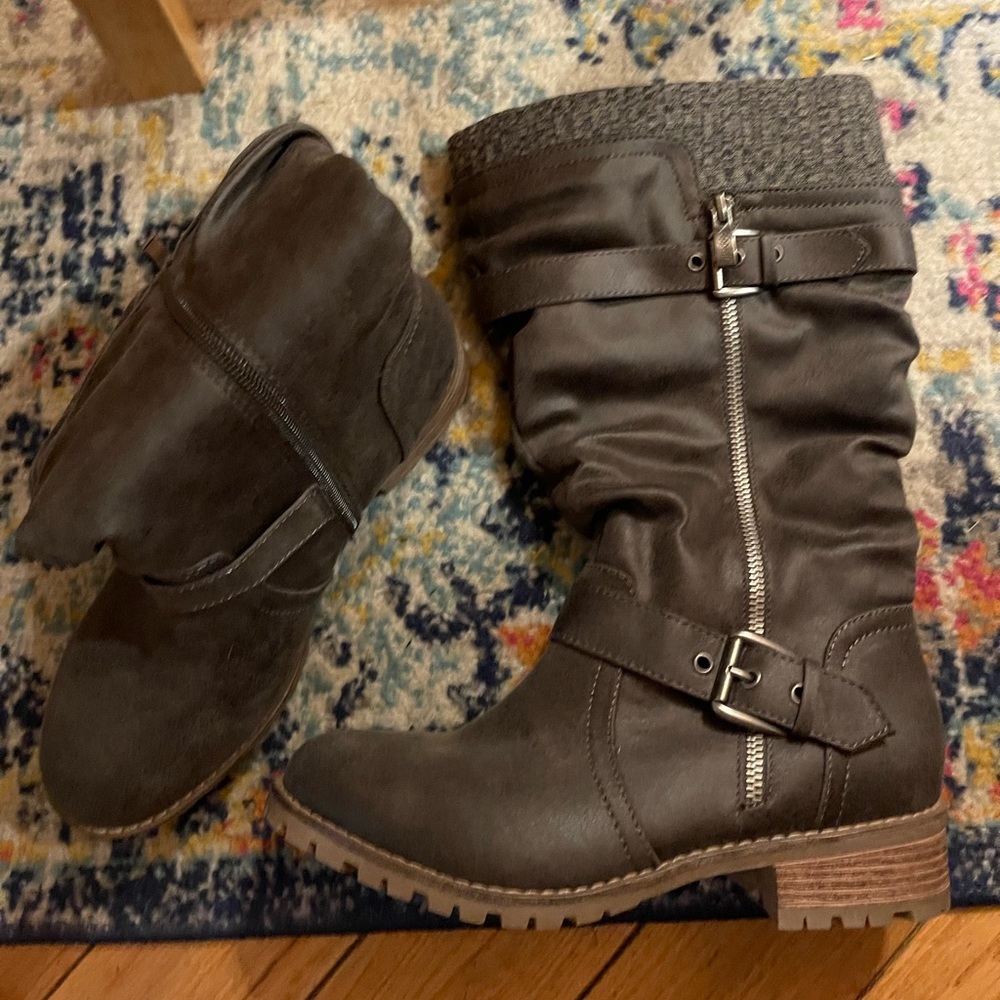 Riding boots